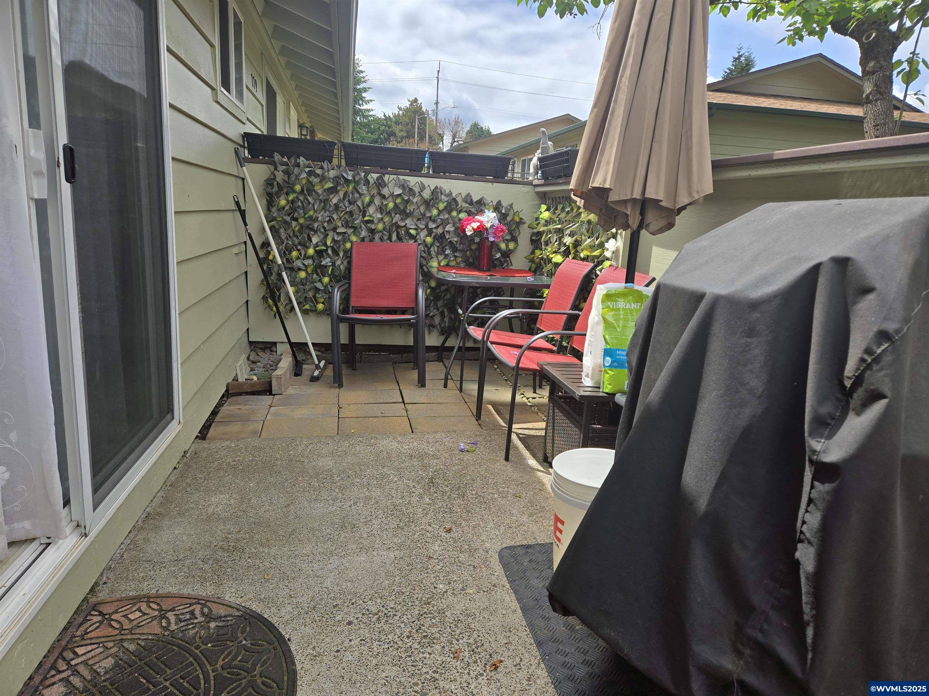 779 Boone Road Southeast, Unit 8 Salem, OR 97302 - Photo 2 of 34 Gallery Image 2