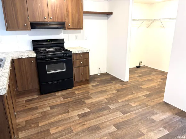 $39,900 | 1515 North Lincoln Avenue, Unit 63, Springfield, IL 62702