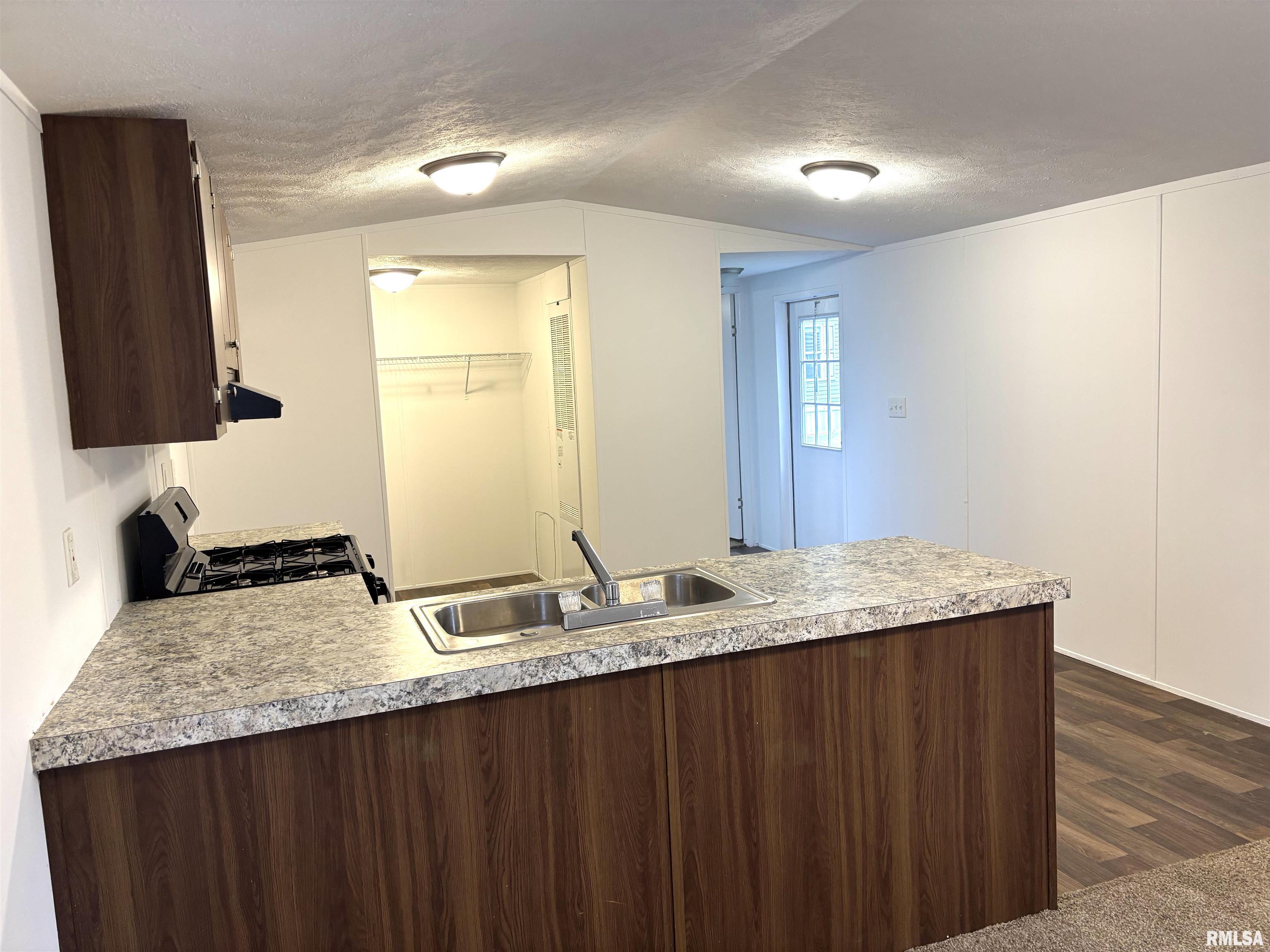 1515 North Lincoln Avenue, Unit 63 Springfield, IL 62702 - Photo 15 of 34