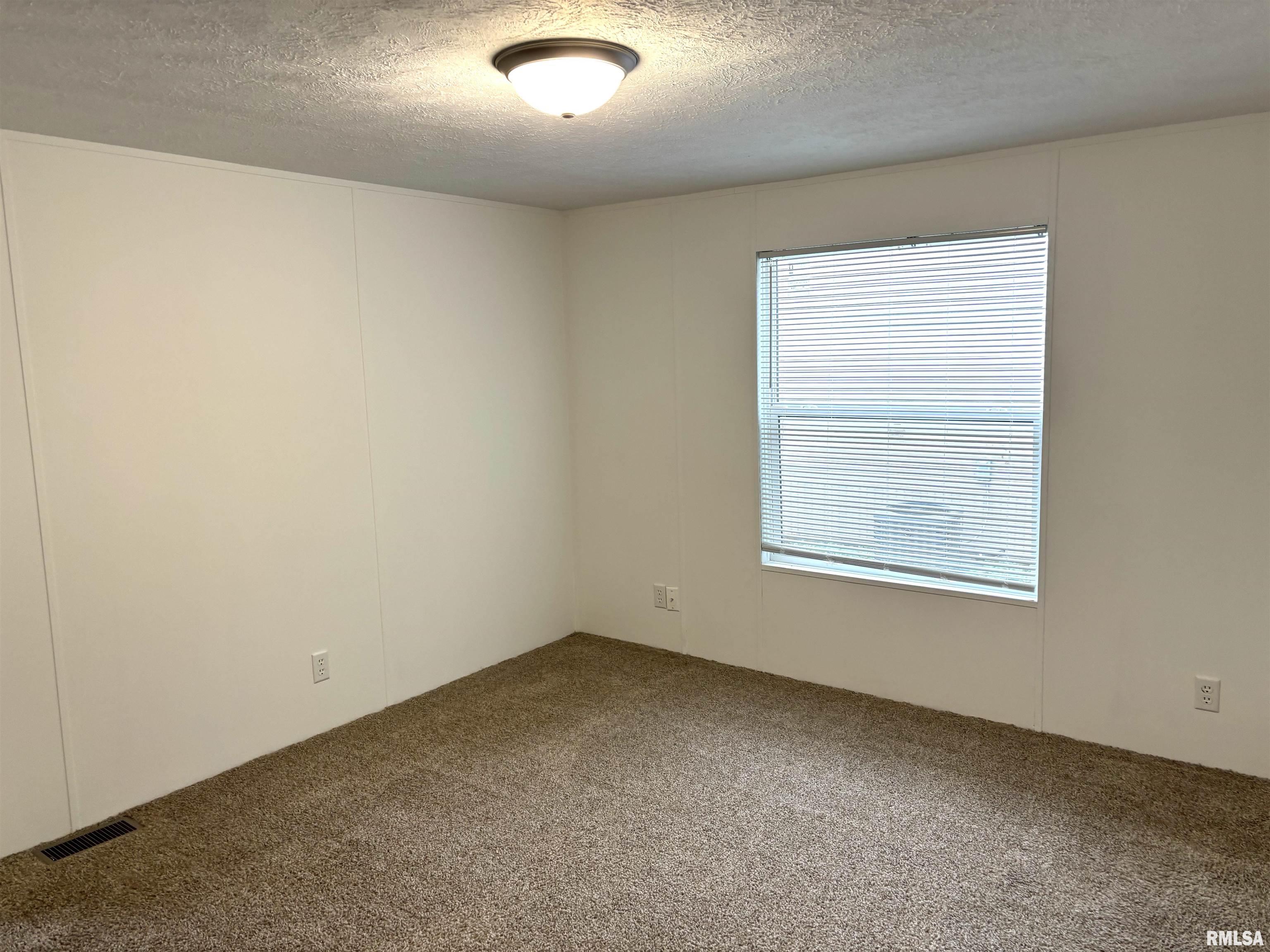 1515 North Lincoln Avenue, Unit 63 Springfield, IL 62702 - Photo 19 of 34