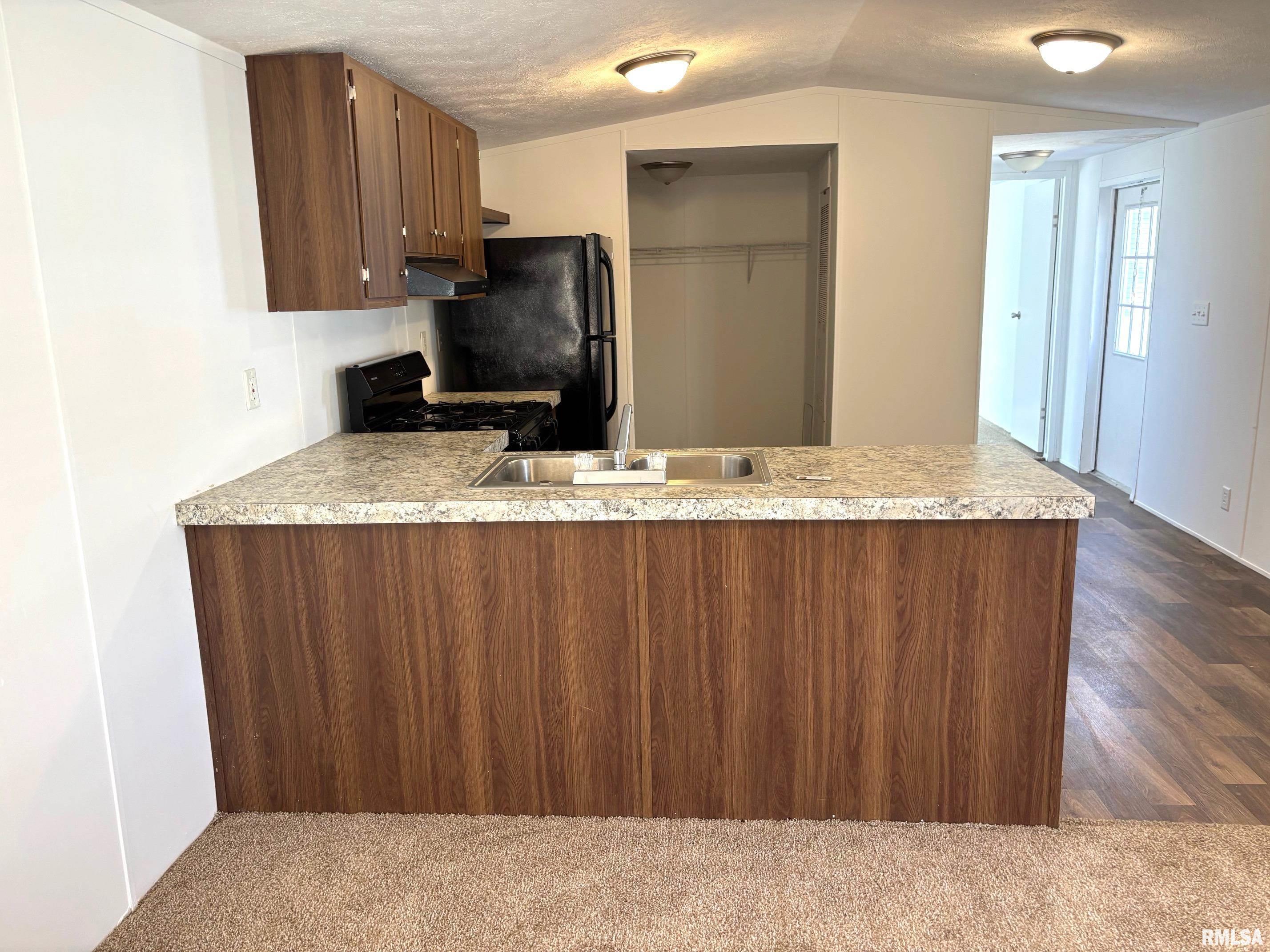 1515 North Lincoln Avenue, Unit 63 Springfield, IL 62702 - Photo 5 of 31