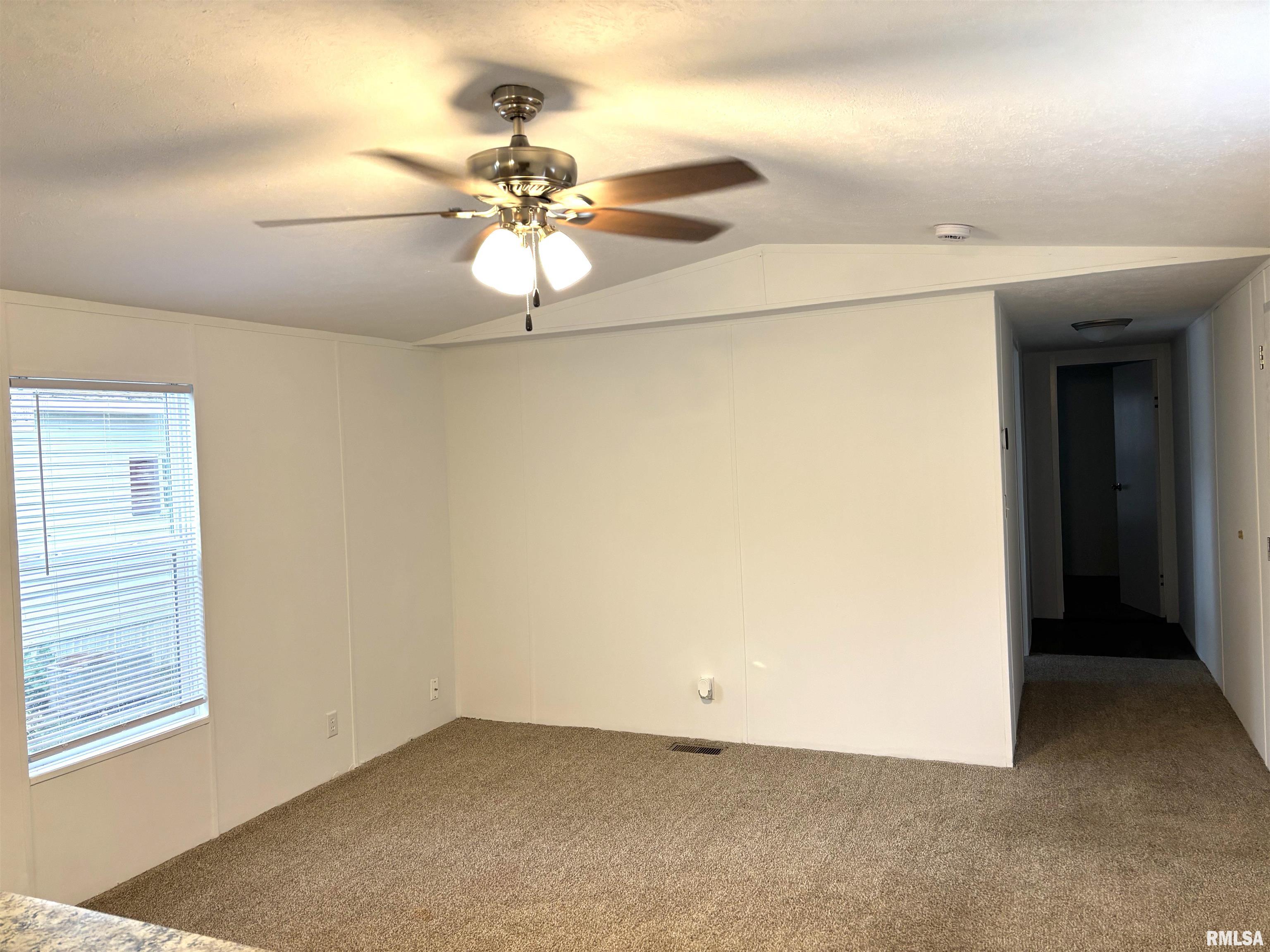 1515 North Lincoln Avenue, Unit 63 Springfield, IL 62702 - Photo 9 of 34