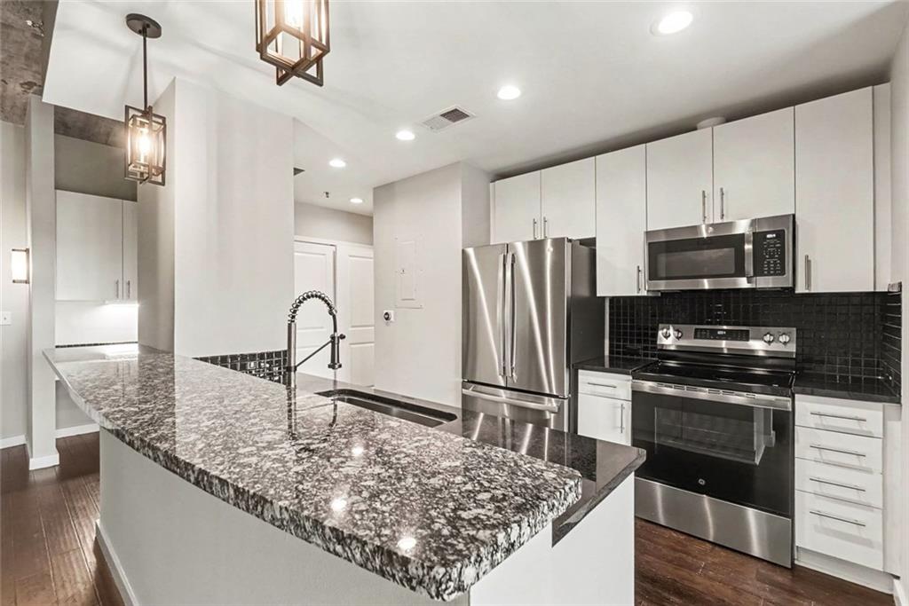 250 Pharr Road Northeast, Unit 315 Atlanta, GA 30305 - Photo 8 of 38 Gallery Image 8