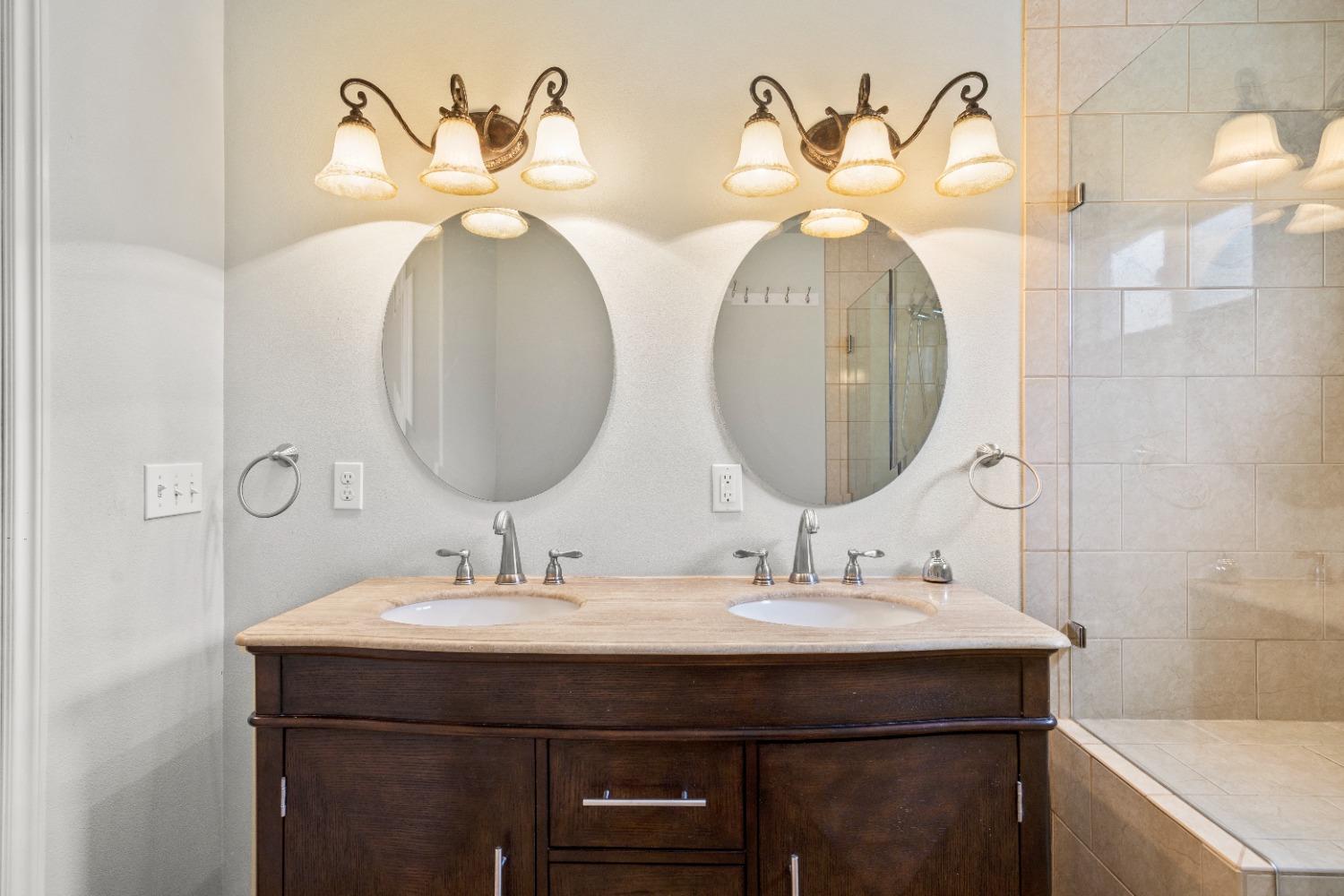 272 Rockaway Road Oak View, CA 93022 - Photo 27 of 33 a bathroom with a sink and a mirror