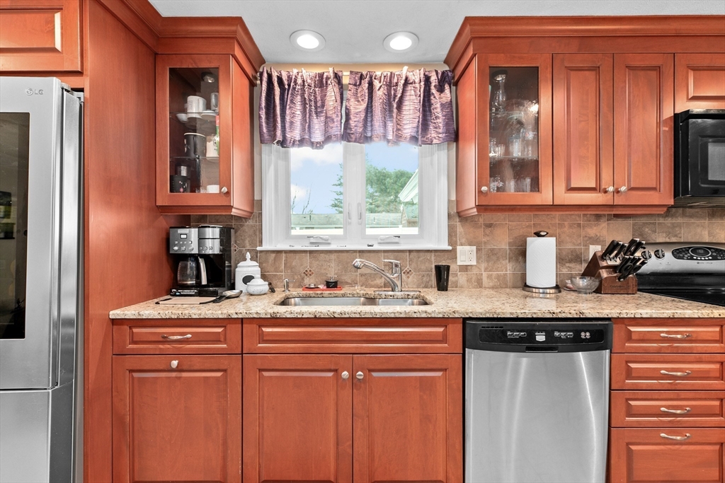 28 Paxton Road Framingham, MA 01701 - Photo 16 of 35 Gallery Image 16