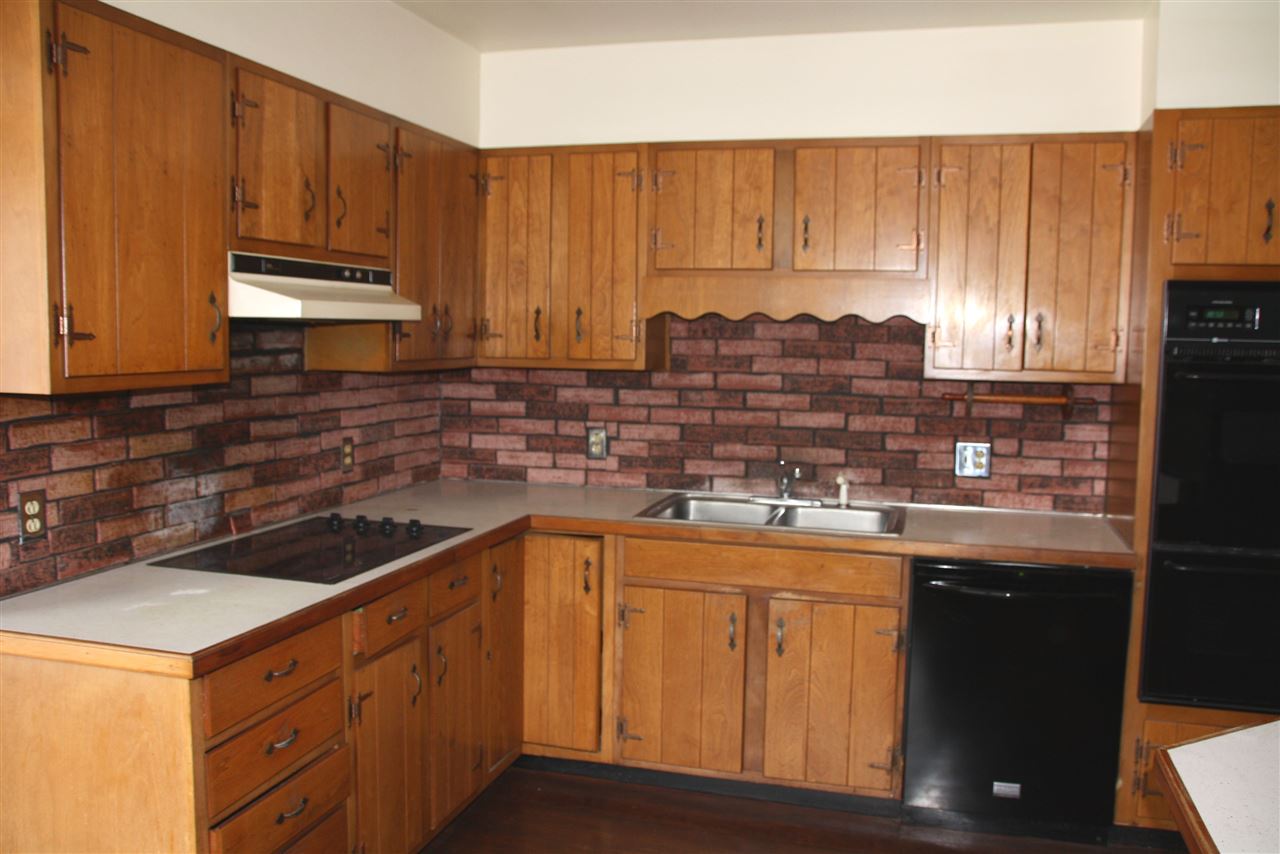 470 Creek Road Wallingford, VT 05773 - Photo 7 of 23