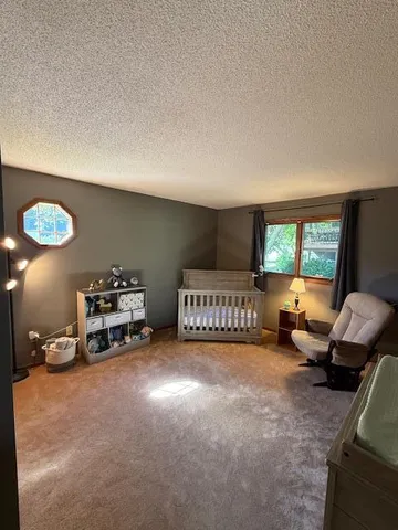 $423,900 | 386 Pleasant Hill Drive, Winona, MN 55987