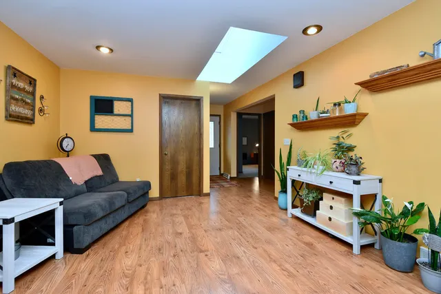 $423,900 | 386 Pleasant Hill Drive, Winona, MN 55987