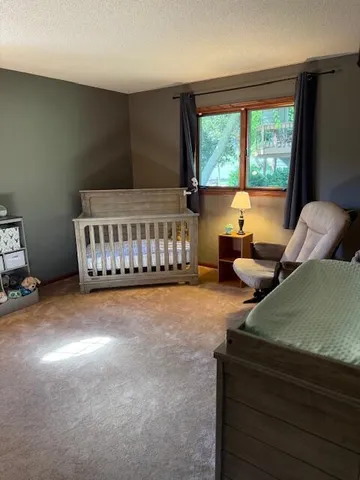 $423,900 | 386 Pleasant Hill Drive, Winona, MN 55987