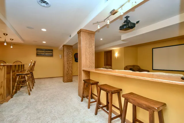 $423,900 | 386 Pleasant Hill Drive, Winona, MN 55987