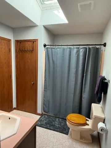 $423,900 | 386 Pleasant Hill Drive, Winona, MN 55987