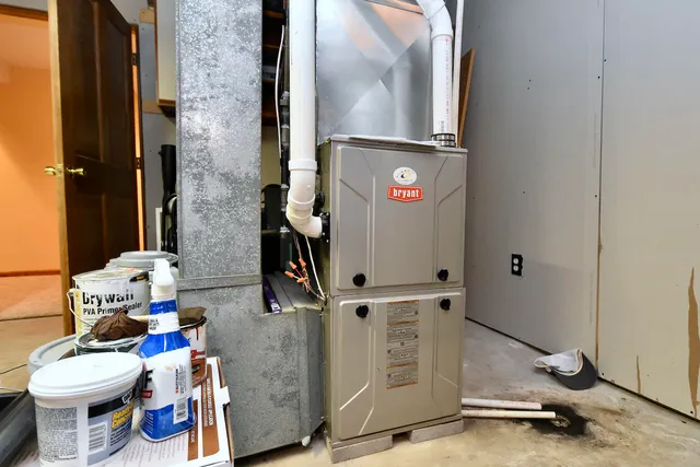 $423,900 | 386 Pleasant Hill Drive, Winona, MN 55987