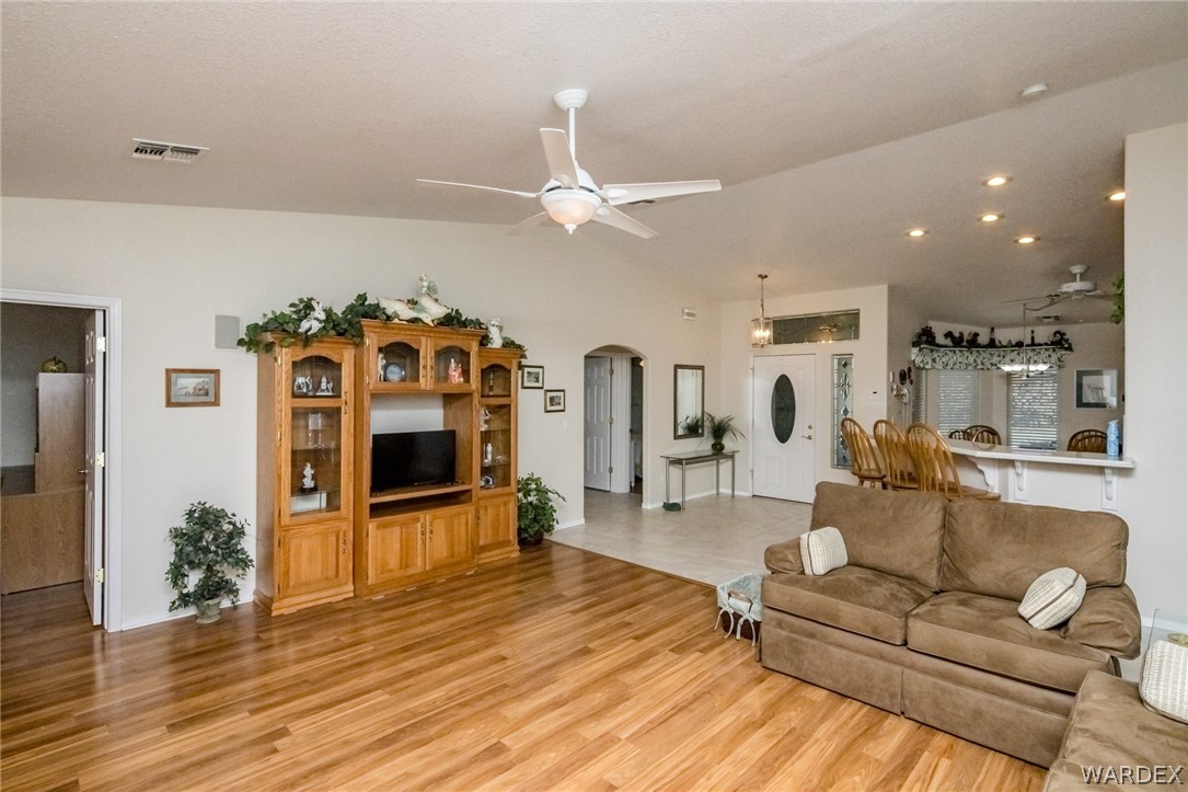 4032 Mercer Road Bullhead City, AZ 86429 - Photo 11 of 50 Gallery Image 11