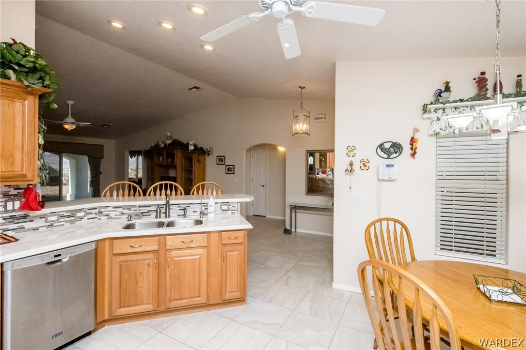 4032 Mercer Road Bullhead City, AZ 86429 - Photo 18 of 50 Gallery Image 18