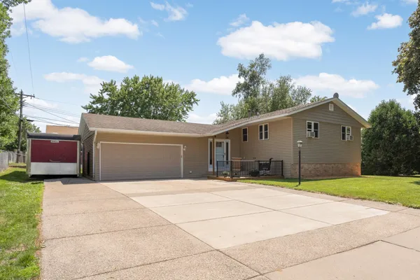 $349,900 | 1307 17th Street West, Hastings, MN 55033