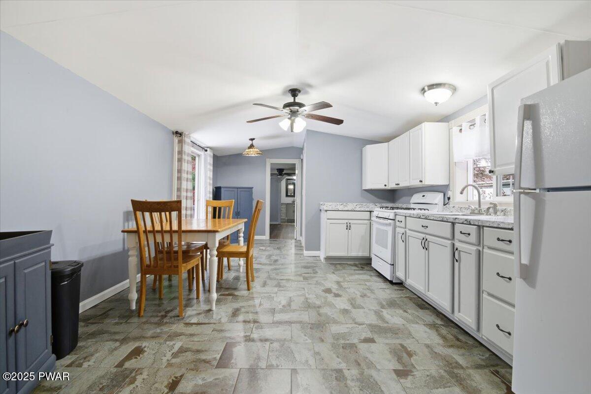 1011 Towpath Road Hawley, PA 18428 - Photo 13 of 40