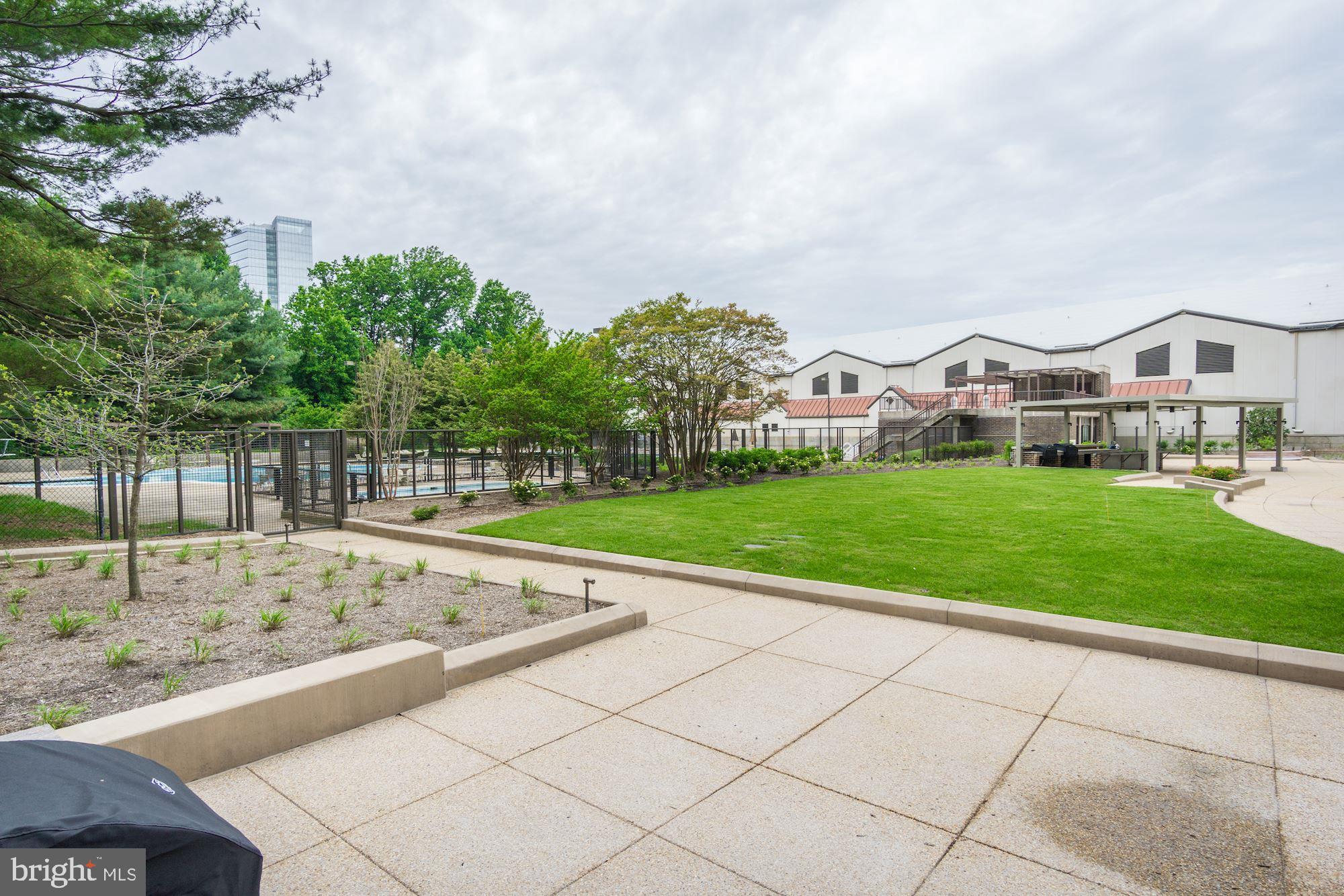 1800 Old Meadow Road, Unit 414 McLean, VA 22102 - Photo 2 of 5