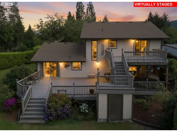 $750,000 | 1884 Wild River Drive, Roseburg, OR 97470