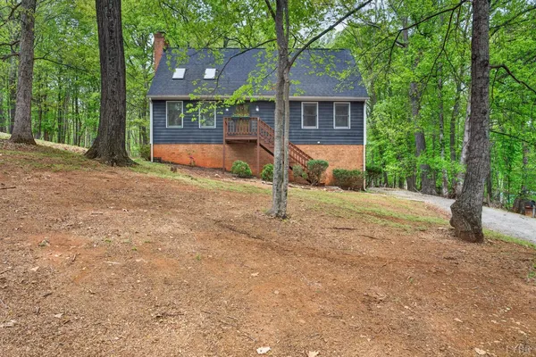 $339,900 | 107 Fox Hollow Road, Lynchburg, VA 24503