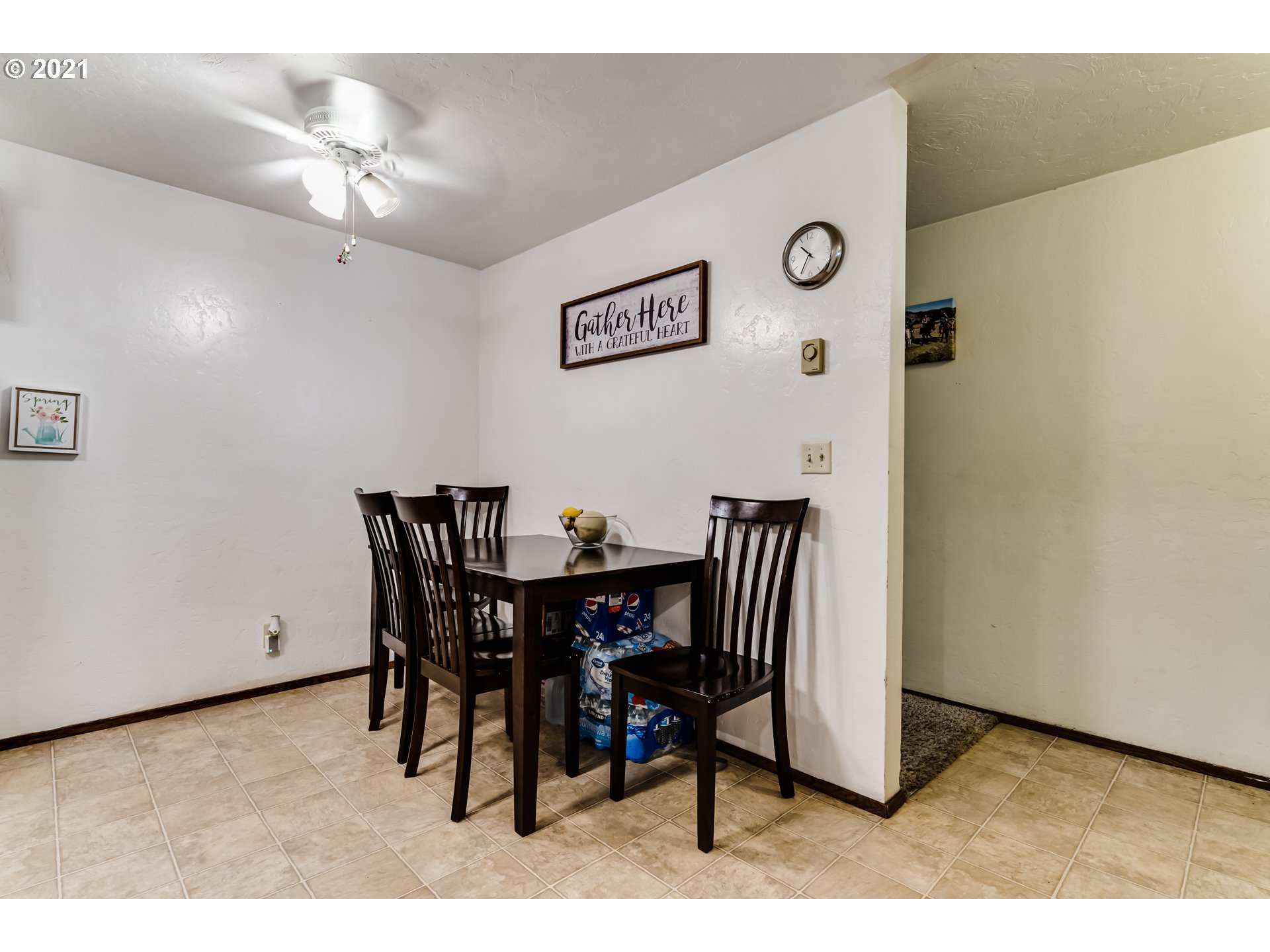 146 South 63rd Street Springfield, OR 97478 - Photo 14 of 27 a view of a dining room with furniture