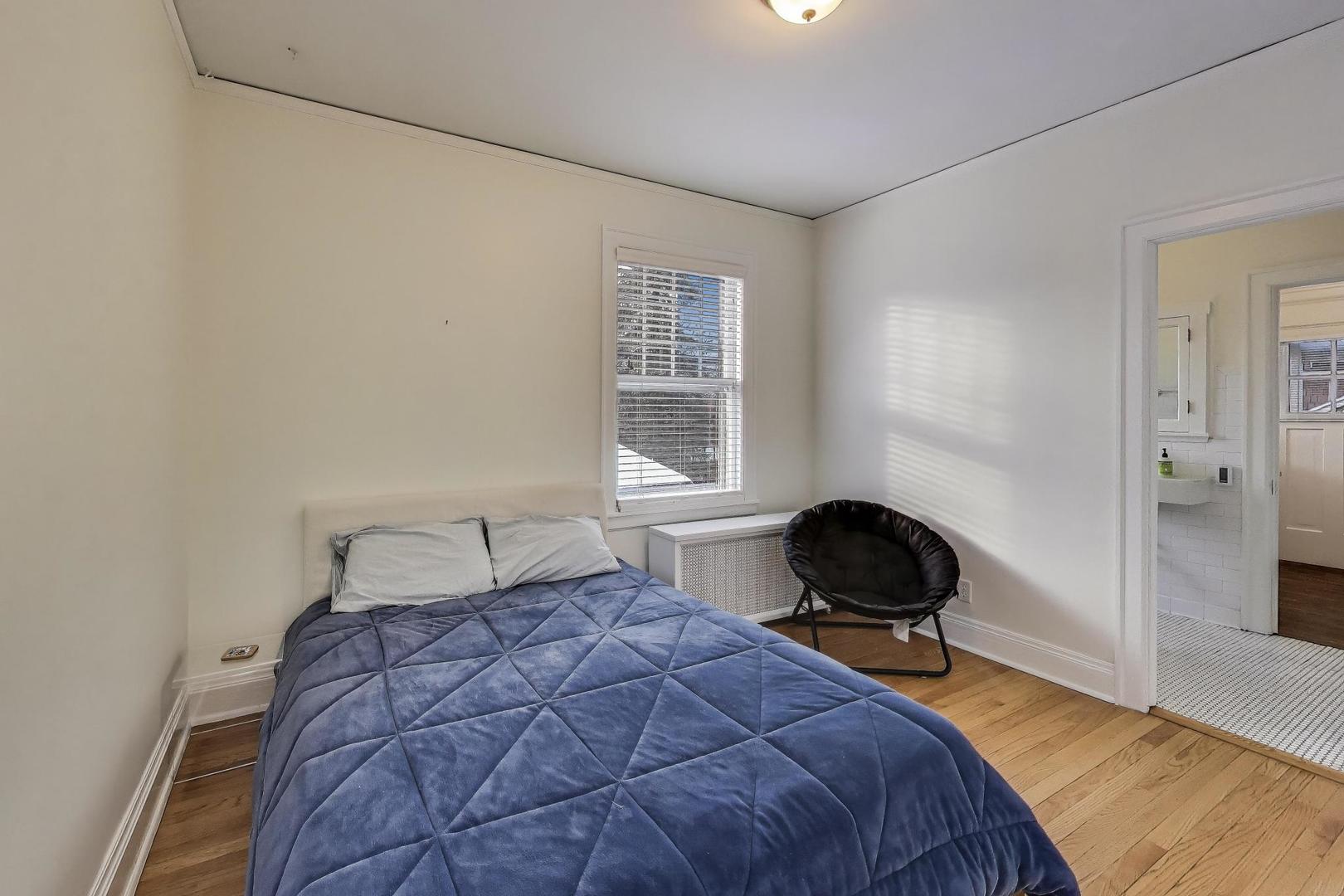 1632 Wesley Avenue Evanston, IL 60201 - Photo 13 of 25