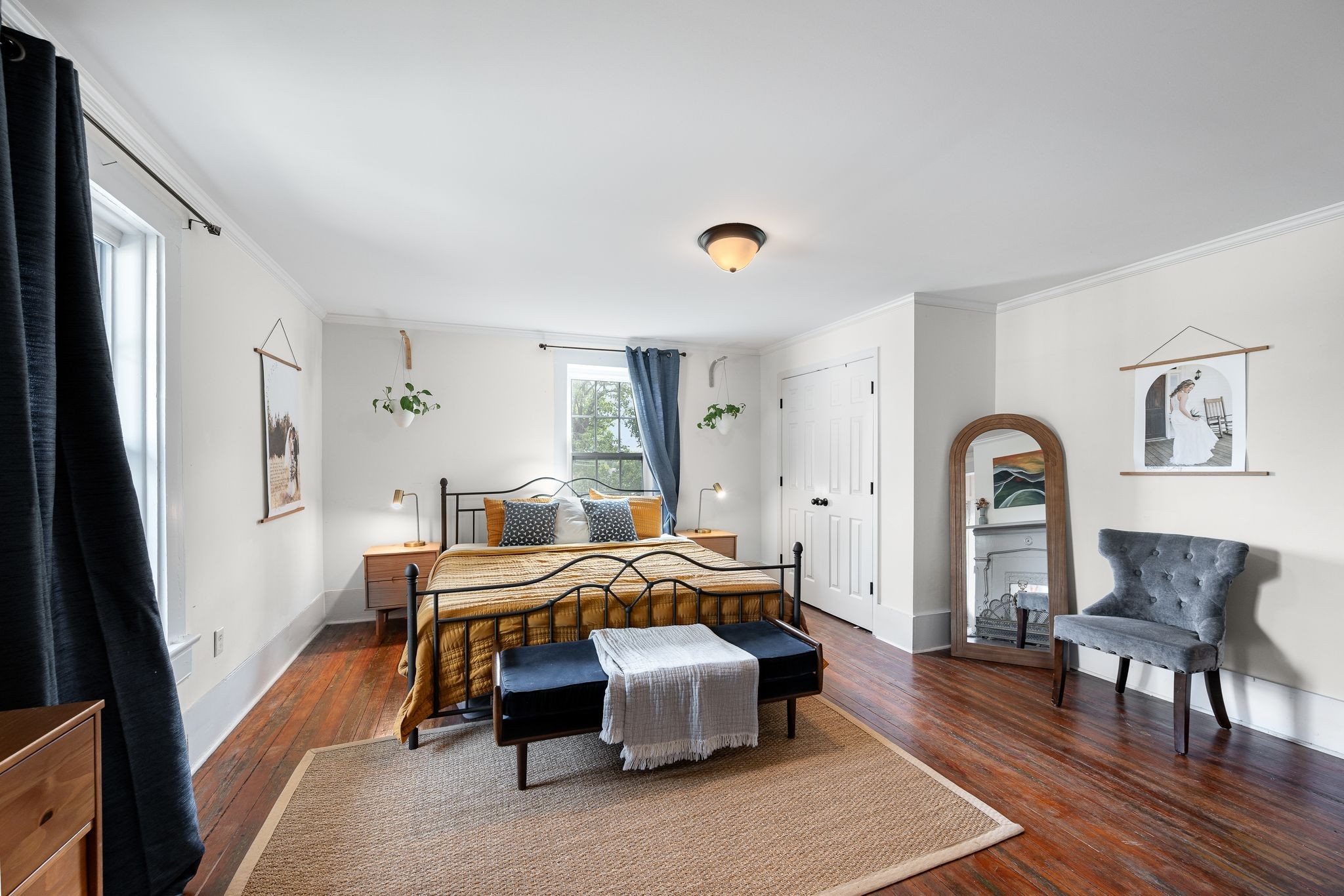 311 West 13th Street Columbia, TN 38401 - Photo 15 of 47 a living room with furniture and a wooden floor