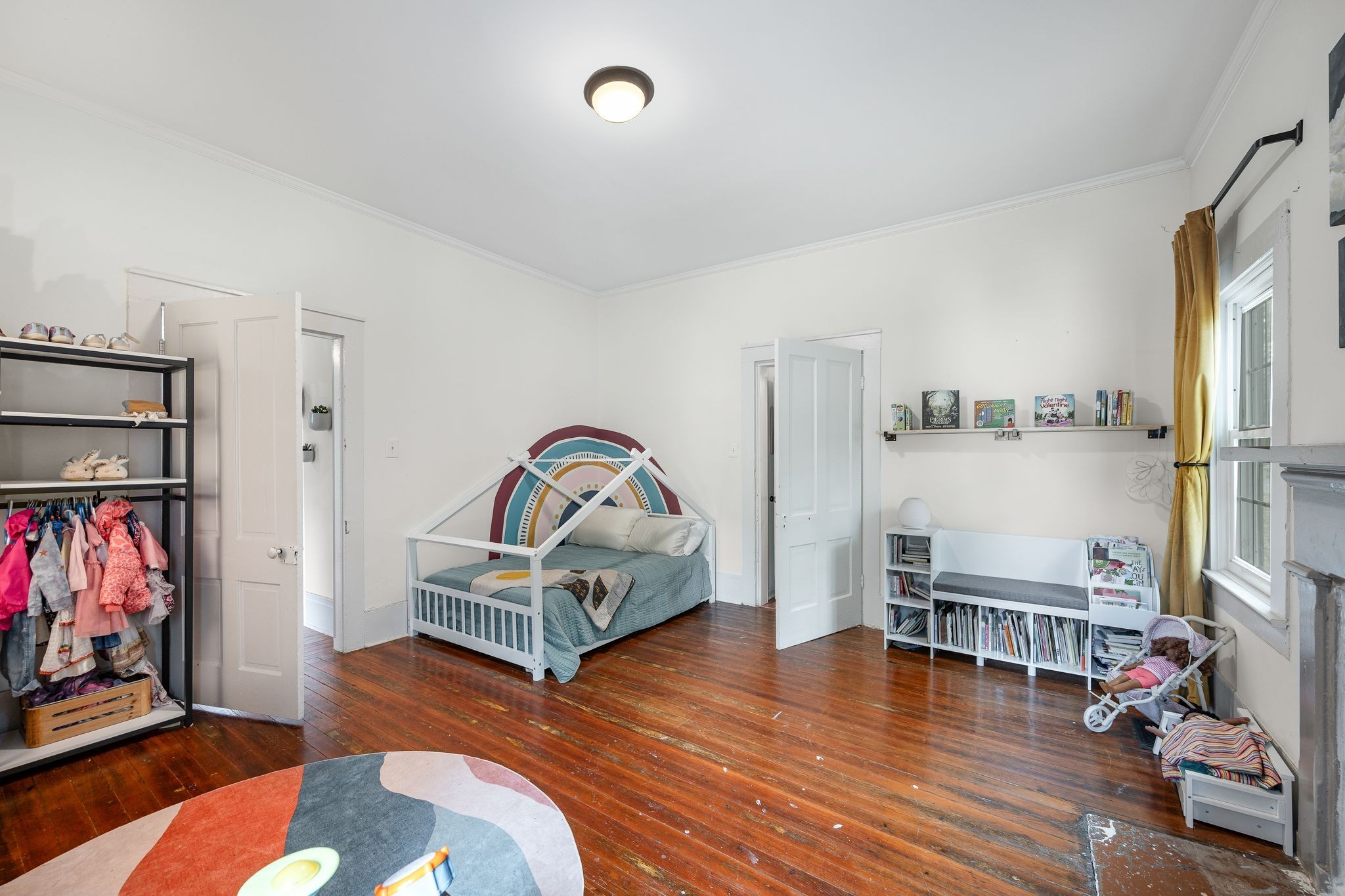 311 West 13th Street Columbia, TN 38401 - Photo 22 of 47 a living room with furniture and a wooden floor