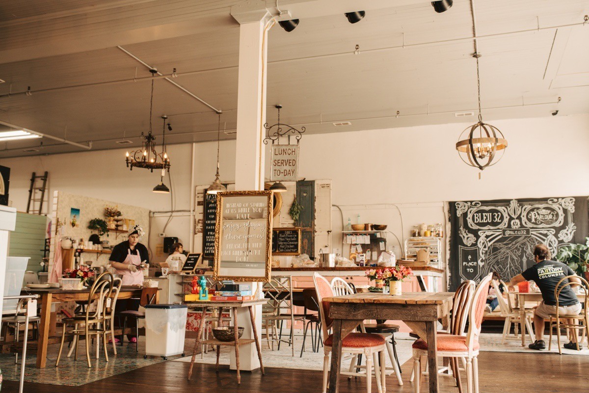 311 West 13th Street Columbia, TN 38401 - Photo 46 of 47 a view of a living room and kitchen