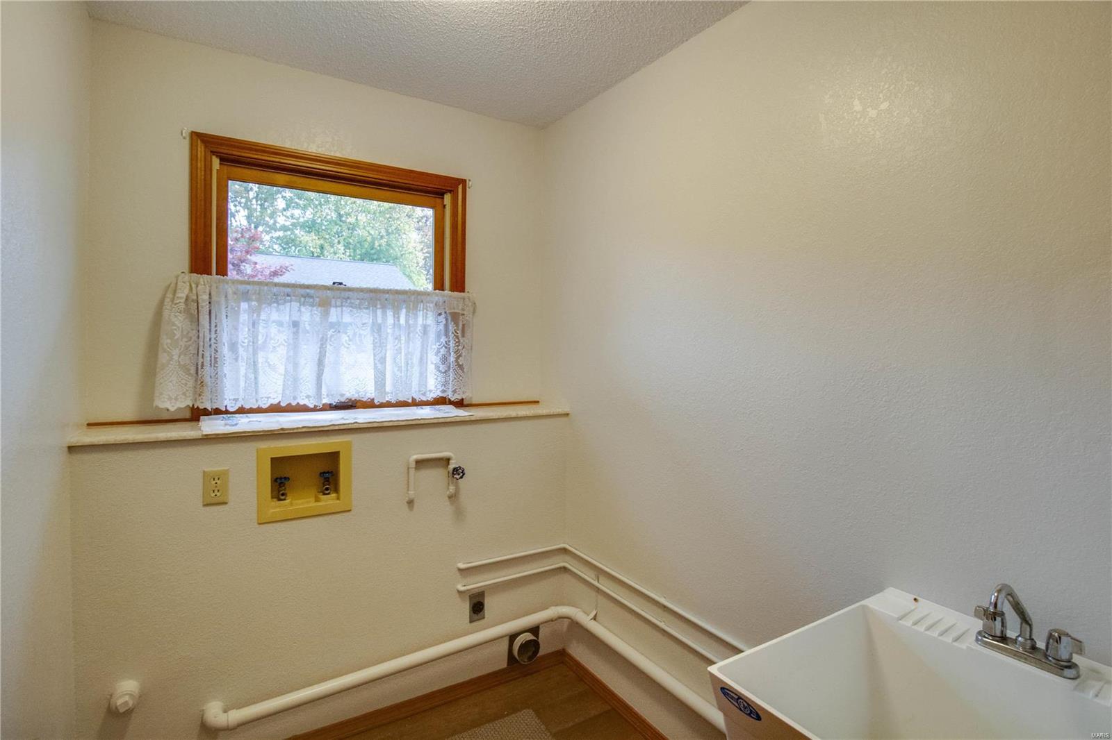 4525 Moonlight Way Alton, IL 62002 - Photo 12 of 28