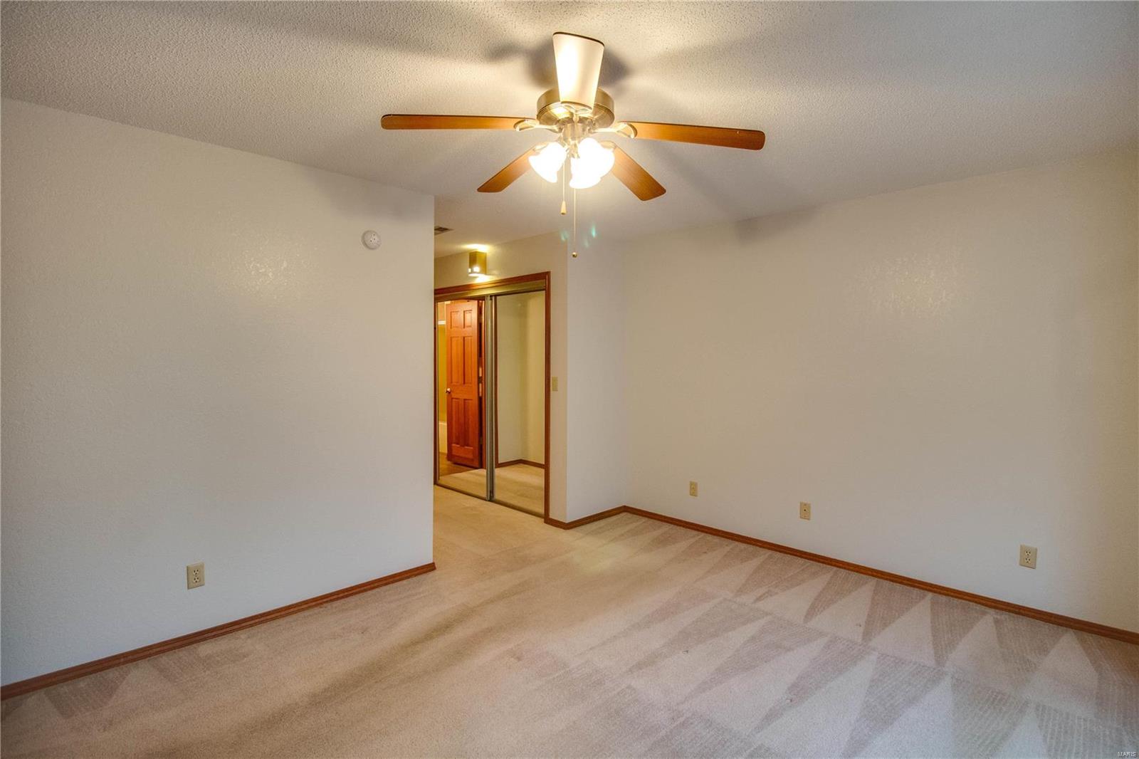 4525 Moonlight Way Alton, IL 62002 - Photo 14 of 28