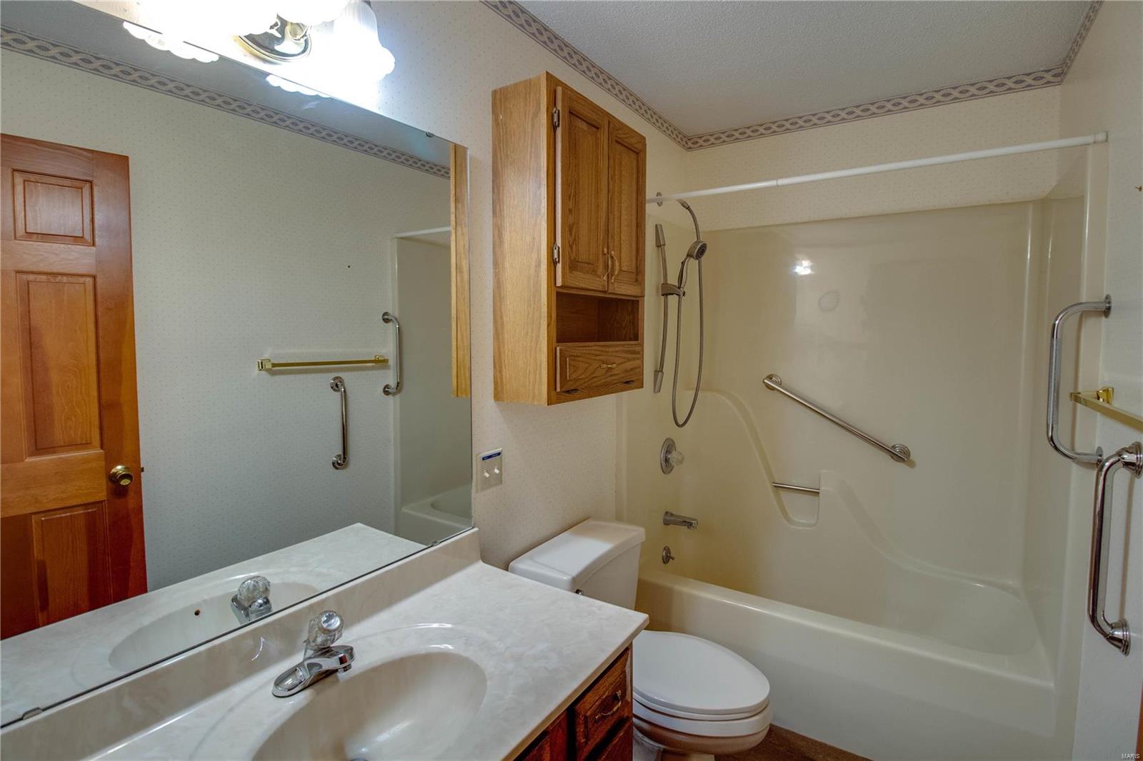 4525 Moonlight Way Alton, IL 62002 - Photo 20 of 28