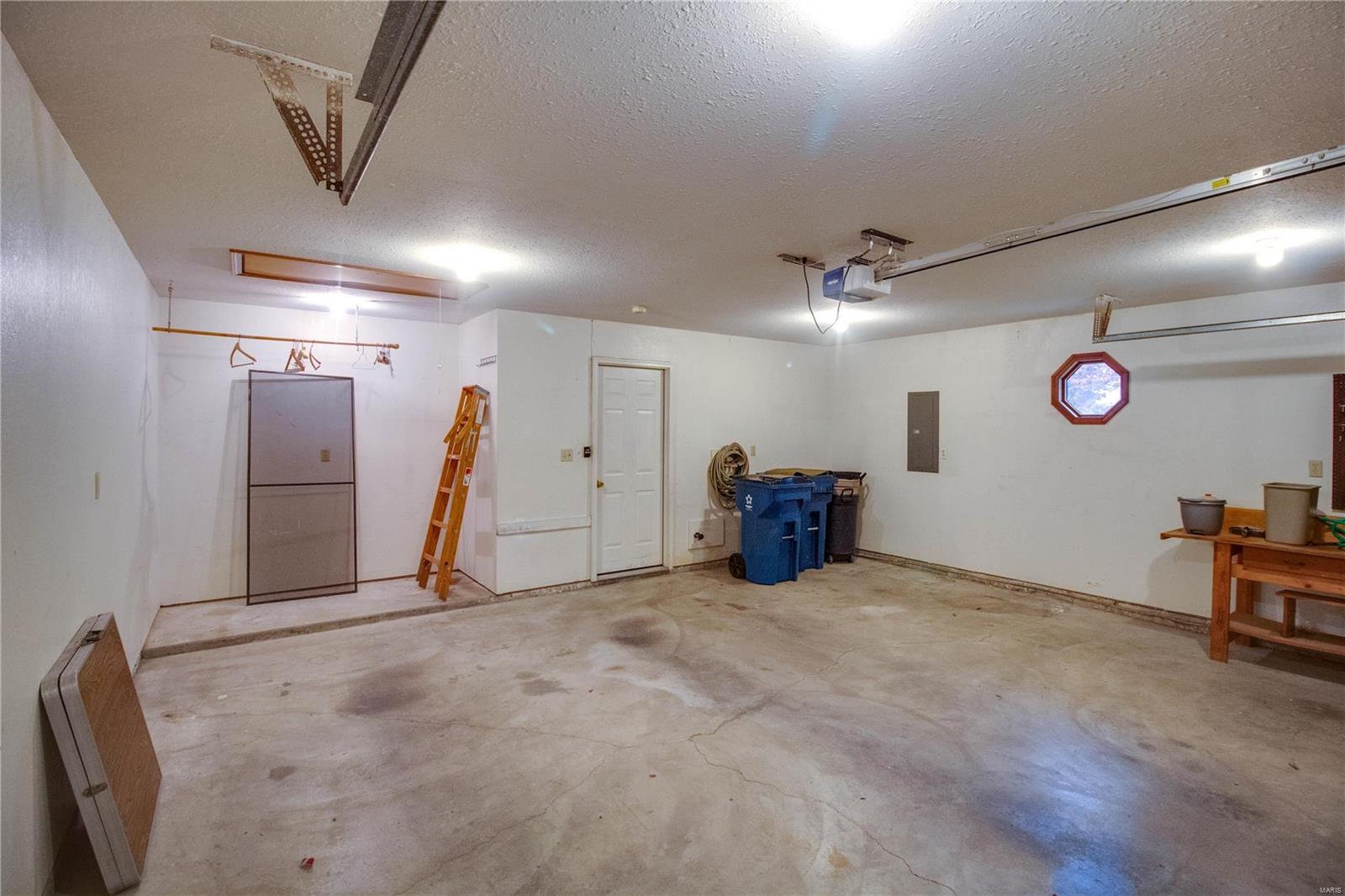 4525 Moonlight Way Alton, IL 62002 - Photo 24 of 28