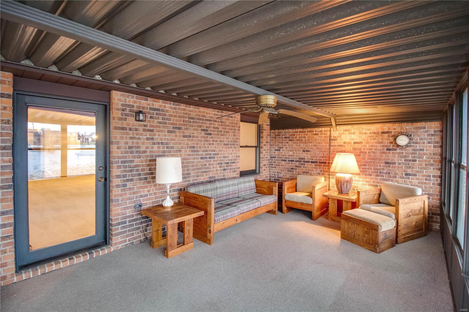 4525 Moonlight Way Alton, IL 62002 - Photo 10 of 28