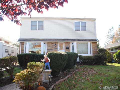 25 Deborah Road Syosset, NY 11791 - Photo 1 of 1 Gallery Image 1