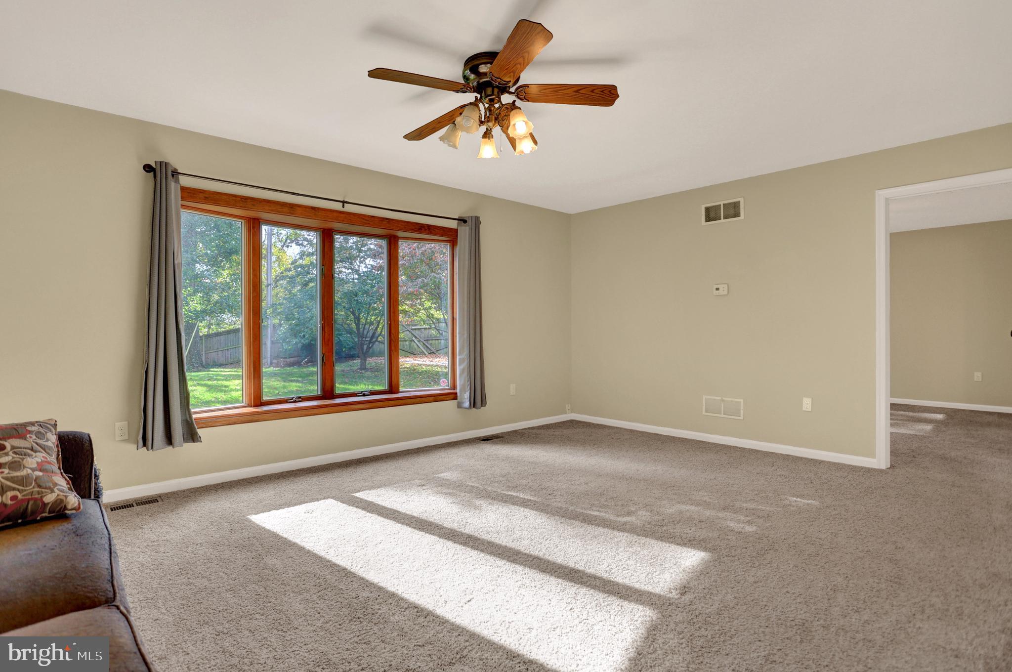 5679 Stambaugh Road Spring Grove, PA 17362 - Photo 4 of 42