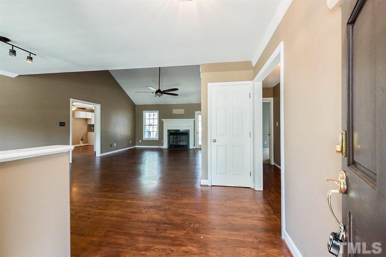 4221 Birmingham Way Raleigh, NC 27604 - Photo 7 of 20