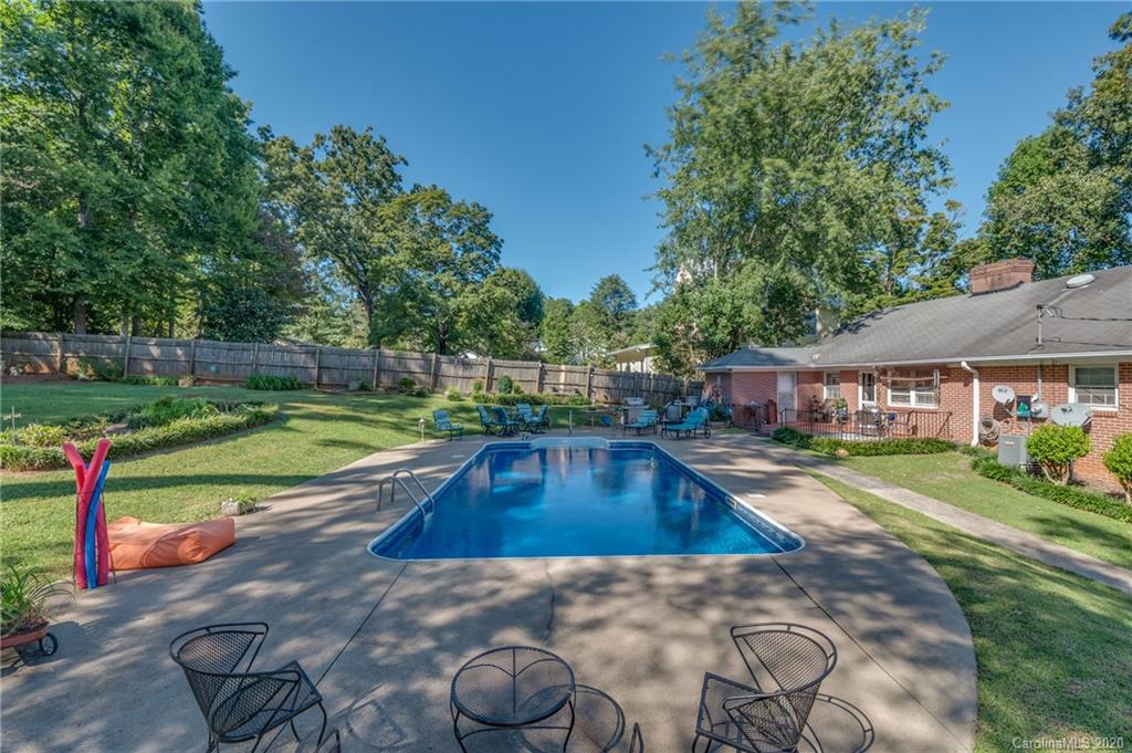 190 South Ridgecrest Street Rutherfordton, NC 28139 - Photo 4 of 26 a view of a swimming pool with a patio