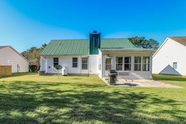 $789,900 | 434 South Piazza Court, Mount Pleasant, SC 29464