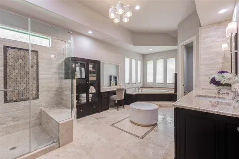$900,000 | 1110 Lake Grayson Drive, Katy, TX 77494