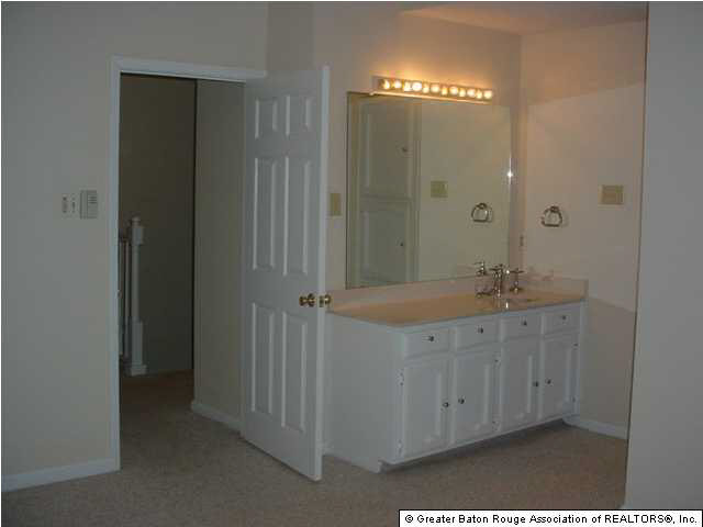 9007 Highland Road, Unit 32 Baton Rouge, LA 70810 - Photo 6 of 7