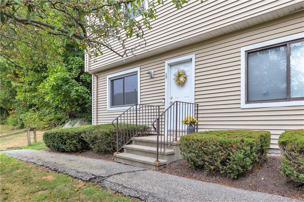 Welcome Home to this End Unit Updated 2 bedroom, 1.5 full bath 2 Floor townhouse