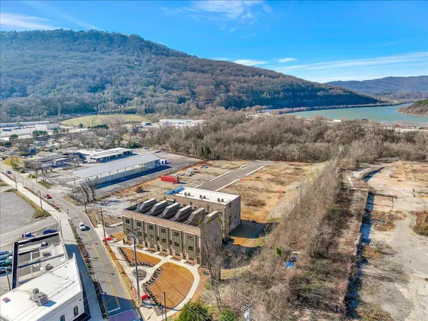 $509,000 | 1439 Caldwell Lane, Chattanooga, TN 37408