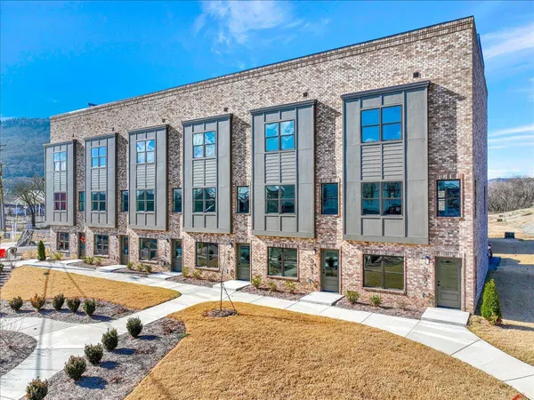 $509,000 | 1439 Caldwell Lane, Chattanooga, TN 37408