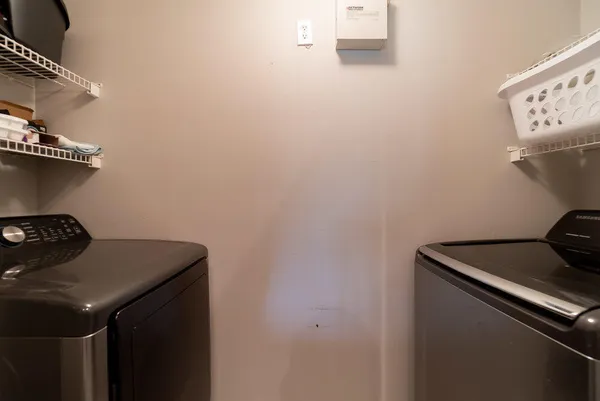 a close up view of washer and dryer