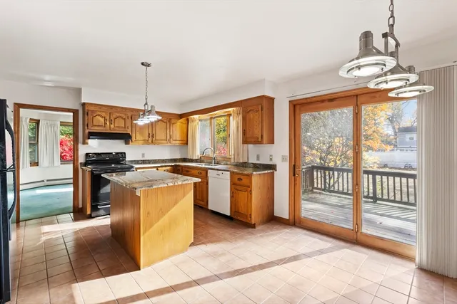 $800,000 | 43 Maple Road, Westford, MA 01886