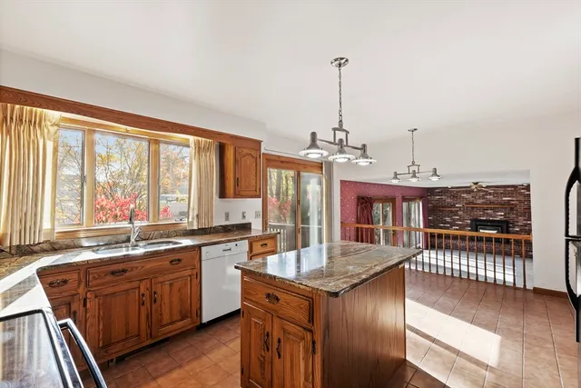 $800,000 | 43 Maple Road, Westford, MA 01886