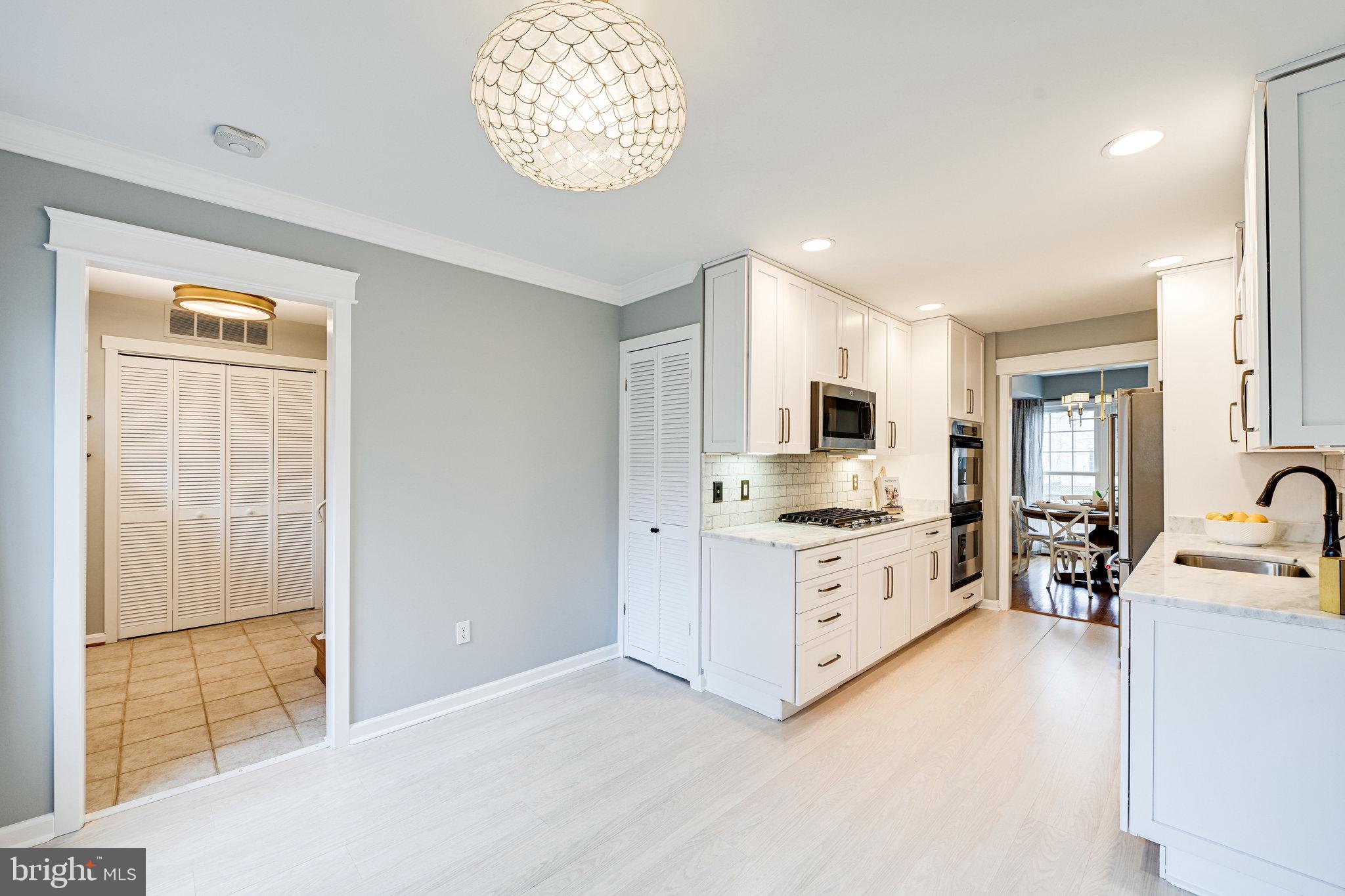 9756 Ranger Road Fairfax, VA 22030 - Photo 14 of 38 Gallery Image 14