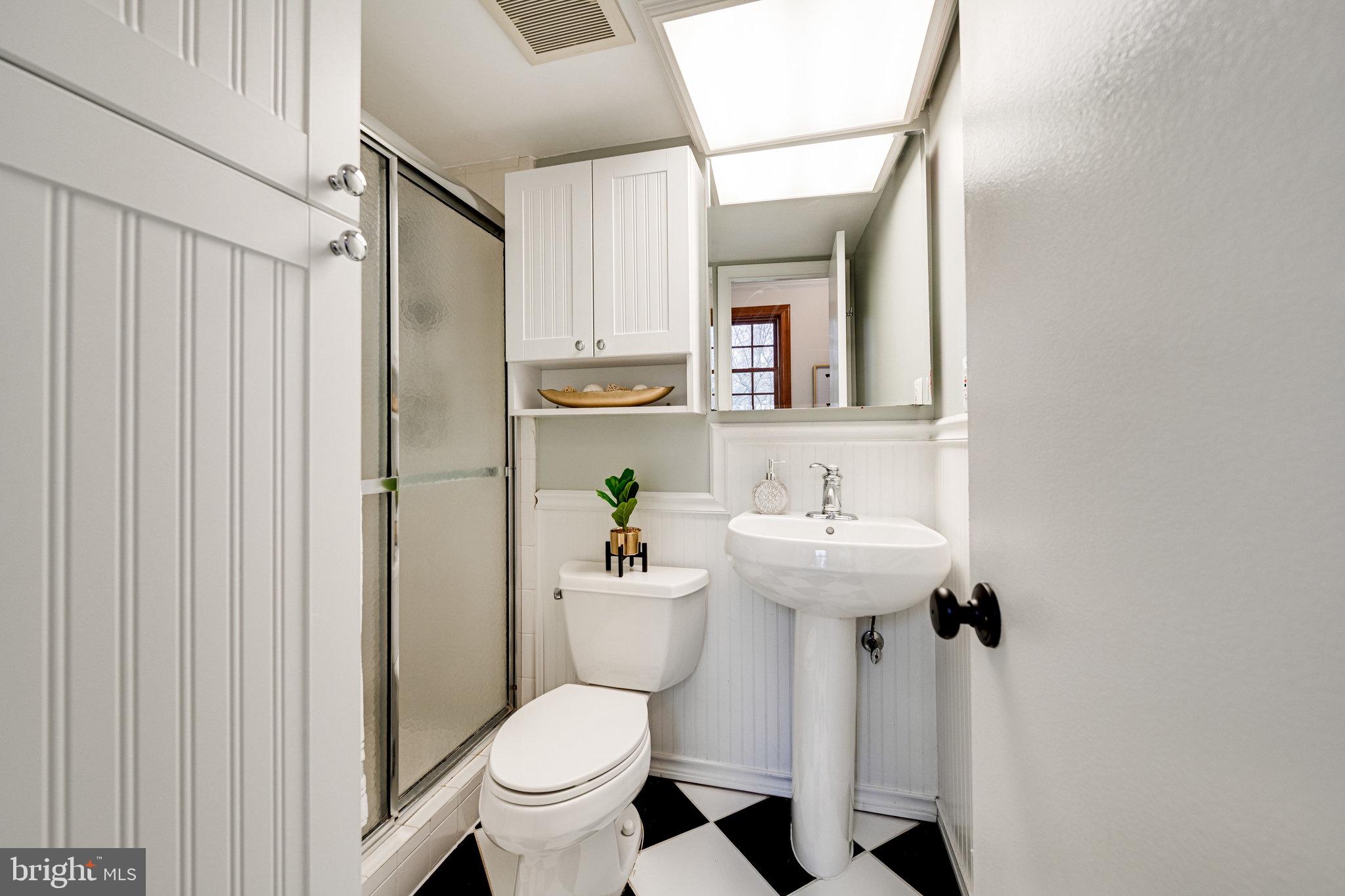 9756 Ranger Road Fairfax, VA 22030 - Photo 29 of 38 Gallery Image 29