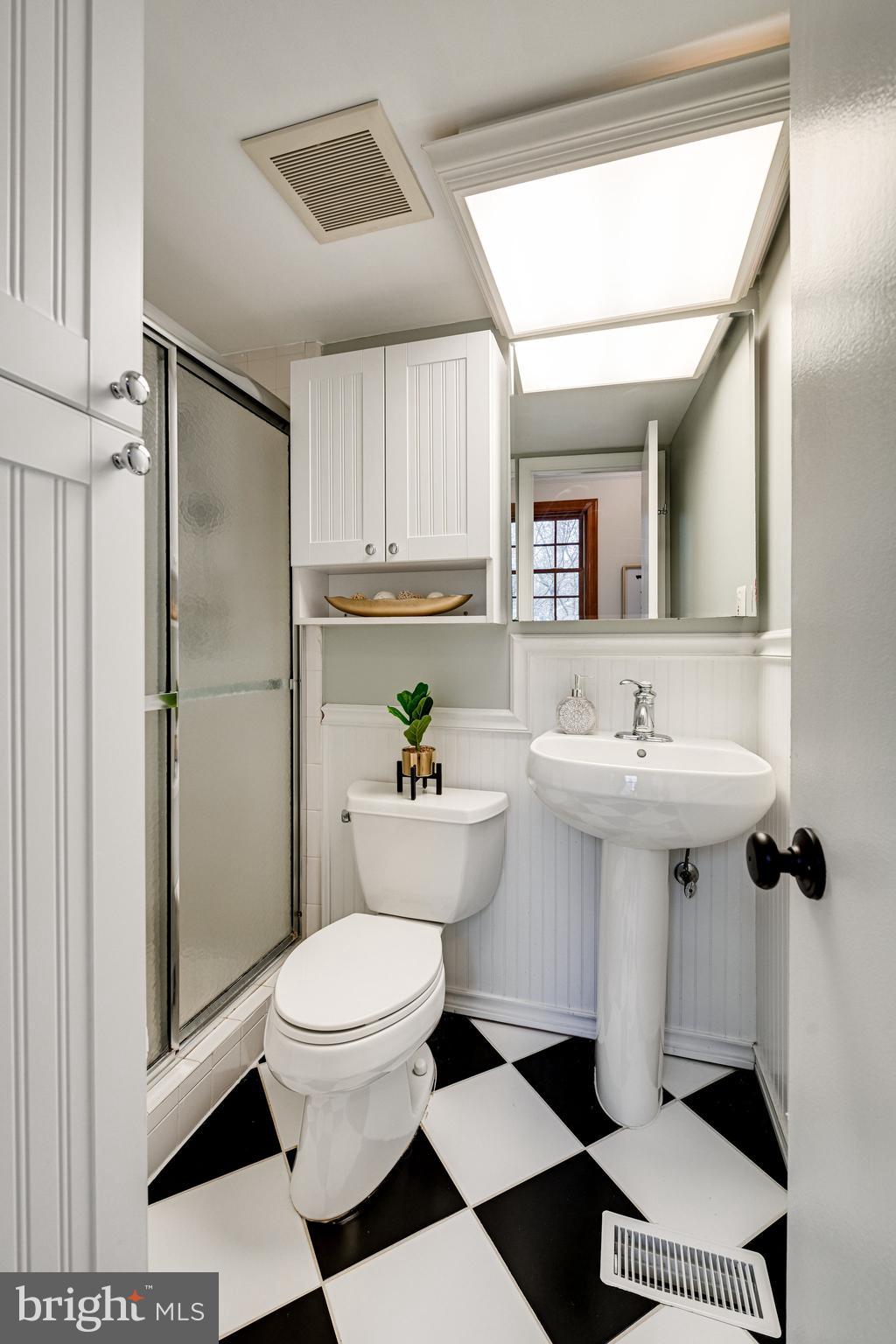 9756 Ranger Road Fairfax, VA 22030 - Photo 30 of 38 Gallery Image 30