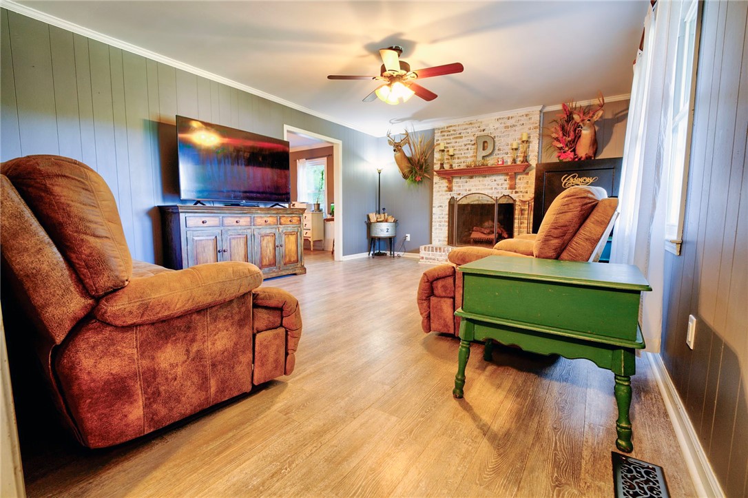 210 King Arthur Drive Anderson, SC 29621 - Photo 3 of 25